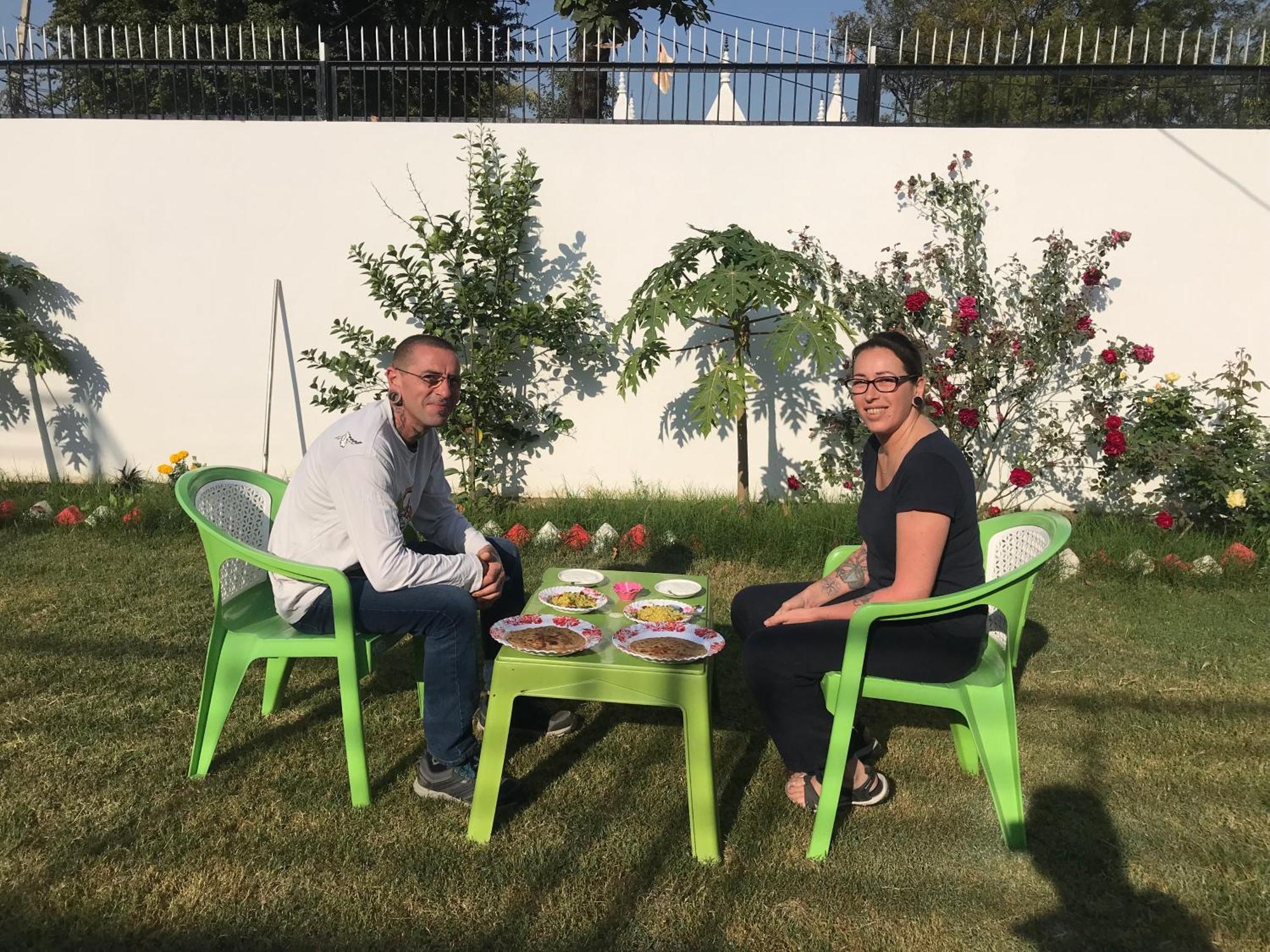 La Calma Homestay Khajurāho Esterno foto